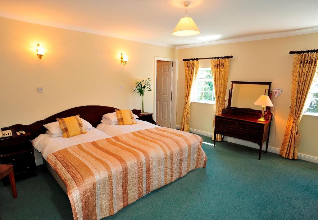 Dundrum House Hotel, Golf & Leisure Resort Bilik gambar